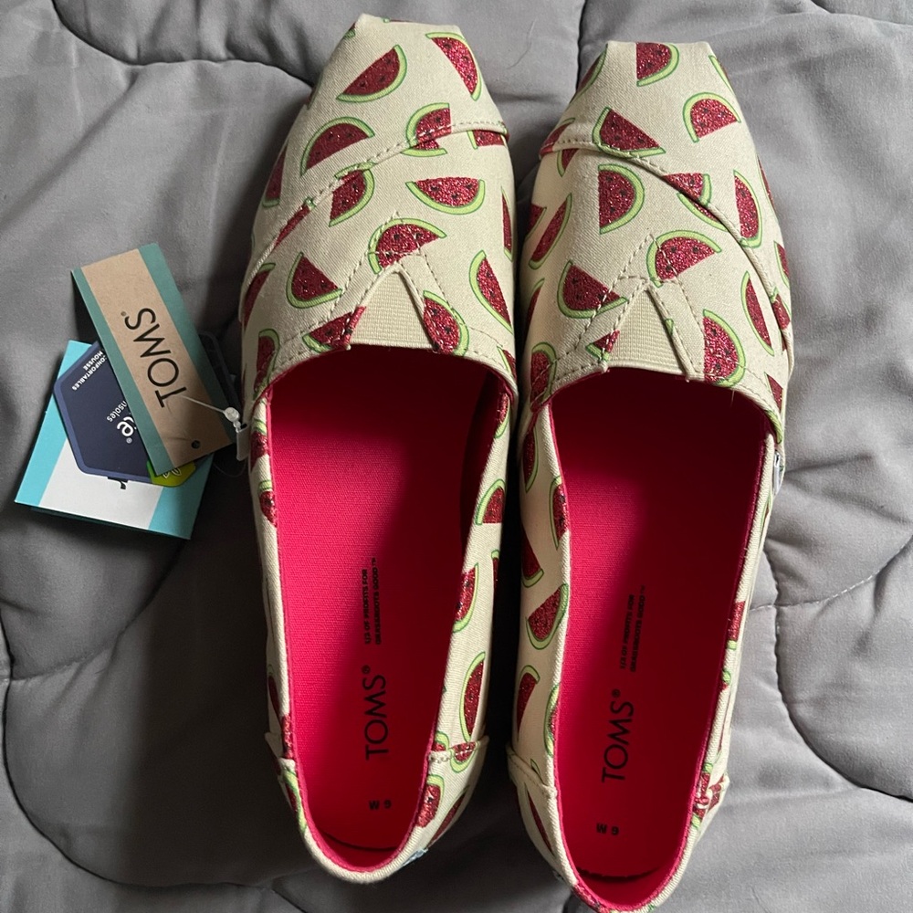 Womens Toms